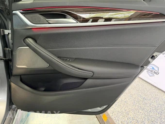 2023 BMW 5 Series Sedan 540i xDrive M SPORT LINE - miniatura 23