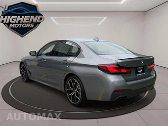 2023 BMW 5 Series Sedan 540i xDrive M SPORT LINE - miniatura 4
