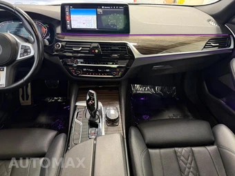 2023 BMW 5 Series Sedan 540i xDrive M SPORT LINE - miniatura 40