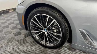 2023 BMW 5 Series Sedan 540i xDrive - miniatura 12