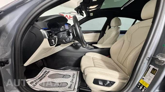 2023 BMW 5 Series Sedan 540i xDrive - miniatura 16