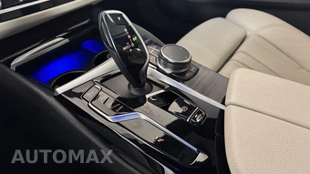 2023 BMW 5 Series Sedan 540i xDrive - miniatura 24