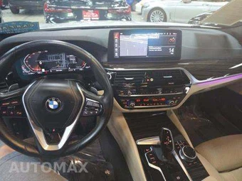 2023 BMW 5 Series Sedan 540i xDrive - miniatura 11