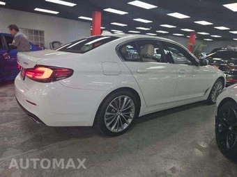 2023 BMW 5 Series Sedan 540i xDrive - miniatura 5