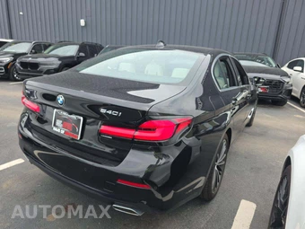 2023 BMW 5 Series Sedan 540i xDrive - miniatura 3