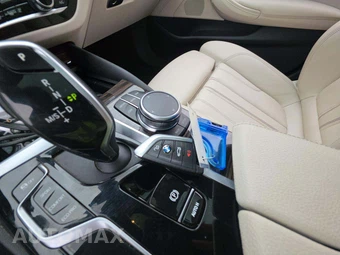 2023 BMW 5 Series Sedan 540i xDrive - miniatura 8