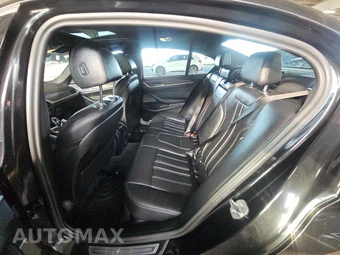 2023 BMW 5 Series Sedan 540i xDrive - miniatura 13
