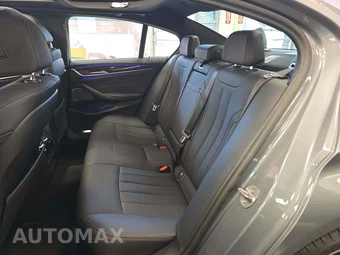 2023 BMW 5 Series Sedan 540i xDrive - miniatura 13