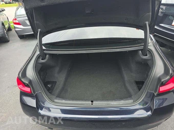 2023 BMW 5 Series Sedan M550i xDrive - miniatura 14