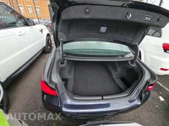 2023 BMW 5 Series Sedan M550i xDrive - miniatura 14