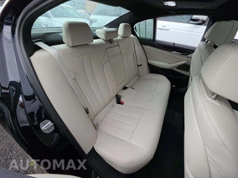 2023 BMW 5 Series Sedan M550i xDrive - miniatura 16