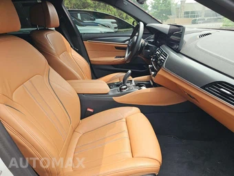 2023 BMW 5 Series Sedan M550i xDrive - miniatura 18