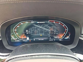 2023 BMW 5 Series Sedan M550i xDrive - miniatura 9