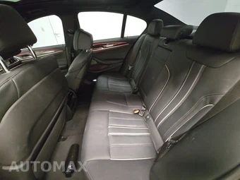 2023 BMW 5 Series Sedan M550i xDrive - miniatura 13