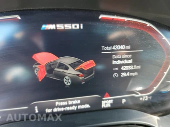 2023 BMW 5 Series Sedan M550i xDrive - miniatura 6