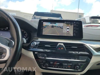 2023 BMW 5 Series Sedan M550i xDrive - miniatura 11