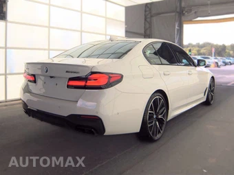 2023 BMW 5 Series Sedan M550i xDrive - miniatura 4