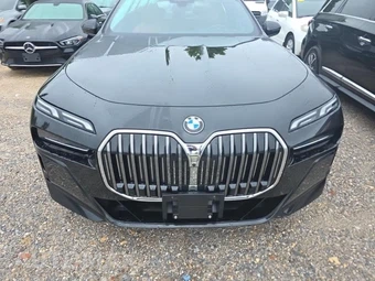 2023 BMW 7 Series Sedan 740i – miniatura 2