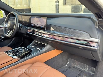 2023 BMW 7 Series Sedan 740i - miniatura 13