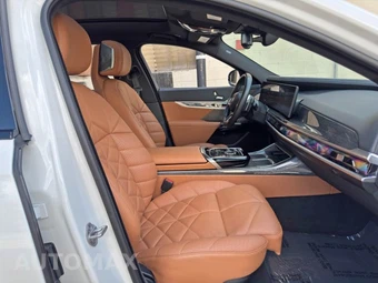 2023 BMW 7 Series Sedan 740i - miniatura 14