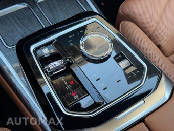 2023 BMW 7 Series Sedan 740i - miniatura 31