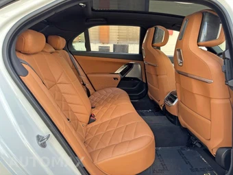 2023 BMW 7 Series Sedan 740i - miniatura 44