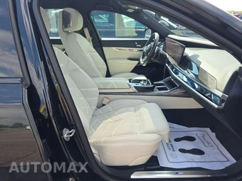 2023 BMW 7 Series Sedan 740i – miniatura 8