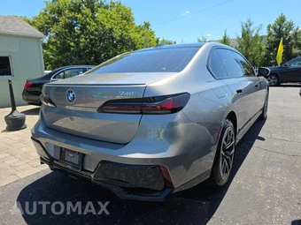 2023 BMW 7 Series Sedan 740i - miniatura 3