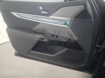 2023 BMW 7 Series Sedan 740i – miniatura 9