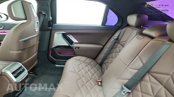 2023 BMW 7 Series Sedan 740i – miniatura 28