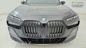 2023 BMW 7 Series Sedan 740i – miniatura 8