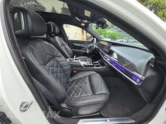 2023 BMW 7 Series Sedan 740i – miniatura 18