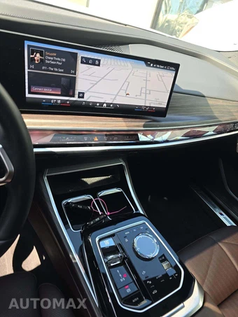 2023 BMW 7 Series Sedan 740i - miniatura 10