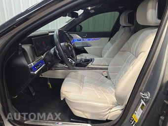 2023 BMW 7 Series Sedan 760i xDrive – miniatura 7