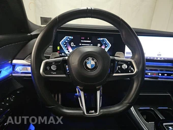 2023 BMW 7 Series Sedan 760i xDrive - miniatura 10