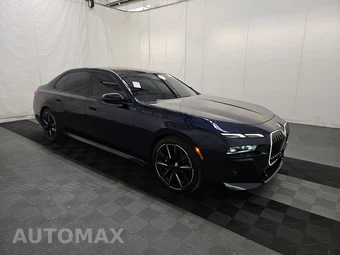 2023 BMW 7 Series Sedan 760i xDrive - miniatura 3