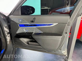 2023 BMW 7 Series Sedan 760i xDrive - miniatura 17