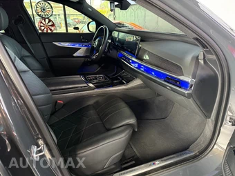 2023 BMW 7 Series Sedan 760i xDrive - miniatura 18