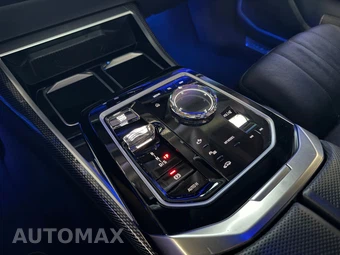 2023 BMW 7 Series Sedan 760i xDrive - miniatura 31