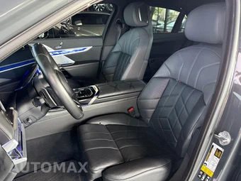 2023 BMW 7 Series Sedan 760i xDrive - miniatura 8