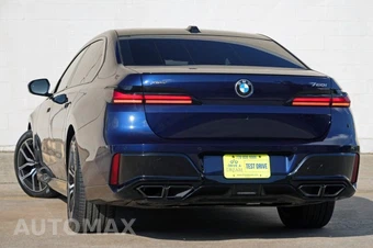 2023 BMW 7 Series Sedan 760i xDrive - miniatura 4