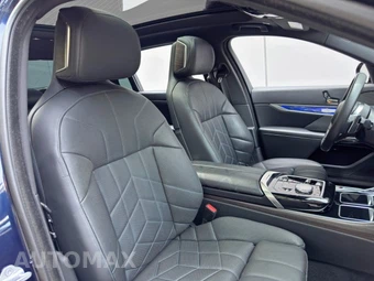 2023 BMW 7 Series Sedan 760i xDrive - miniatura 45