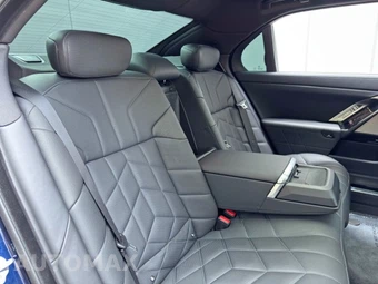 2023 BMW 7 Series Sedan 760i xDrive - miniatura 47
