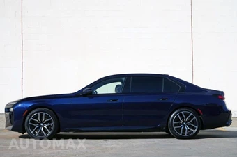 2023 BMW 7 Series Sedan 760i xDrive - miniatura 7