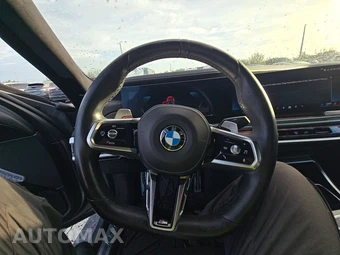 2023 BMW 7 Series Sedan 760i xDrive - miniatura 10