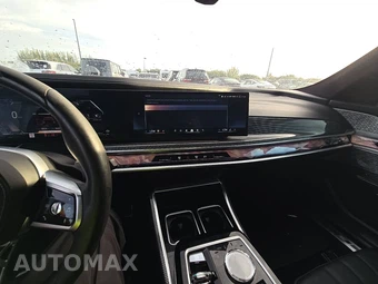 2023 BMW 7 Series Sedan 760i xDrive - miniatura 11