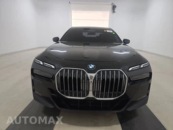 2023 BMW 7 Series Sedan 760i xDrive - miniatura 2