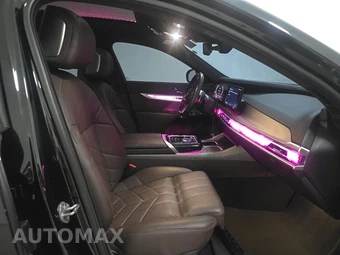 2023 BMW 7 Series Sedan 760i xDrive - miniatura 8