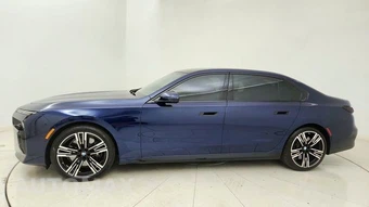 2023 BMW 7 Series Sedan 760i xDrive – miniatura 3