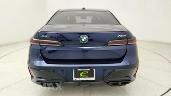 2023 BMW 7 Series Sedan 760i xDrive – miniatura 5